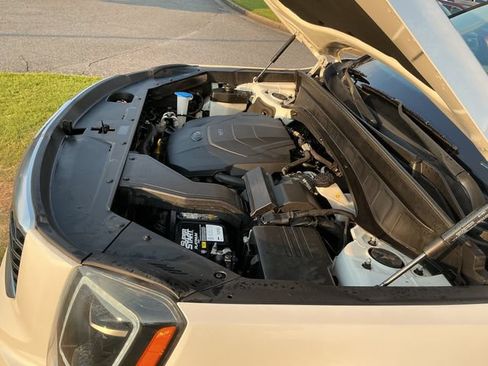 Used 2020 Kia Telluride S w/ S 8 Passenger Seating Package FWD image 32
