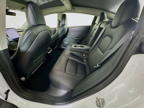 Used 2021 Tesla Model 3 Long Range image 26