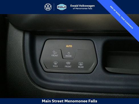 New 2025 Volkswagen ID. Buzz Pro S Plus AWD/4WD image 16