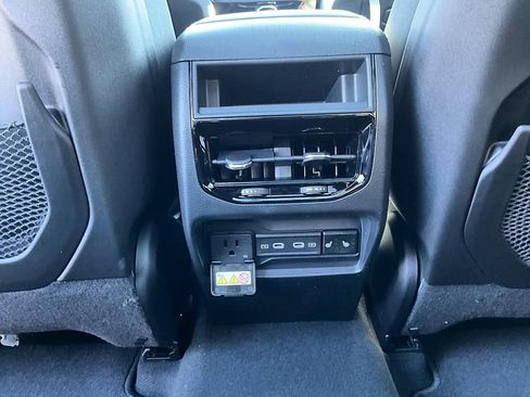 New 2026 Jeep Grand Cherokee Limited w/ Limited Altitude Package image 31