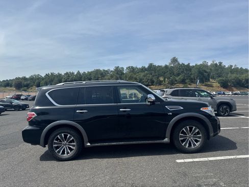 Used 2019 Nissan Armada SL w/ Premium Package AWD/4WD image 4