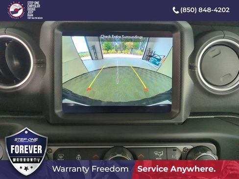 Used 2023 Jeep Wrangler Unlimited Rubicon 4xe w/ Cold Weather Group AWD/4WD image 25