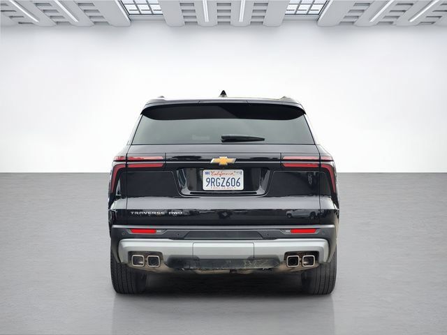 Used 2025 Chevrolet Traverse LT AWD/4WD image 5