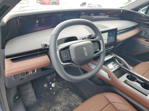 New 2026 Lincoln Nautilus Reserve w/ Jet Appearance Package image 13