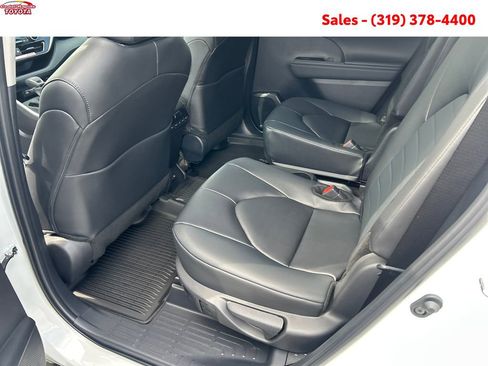 New 2026 Toyota Highlander XLE AWD/4WD image 20