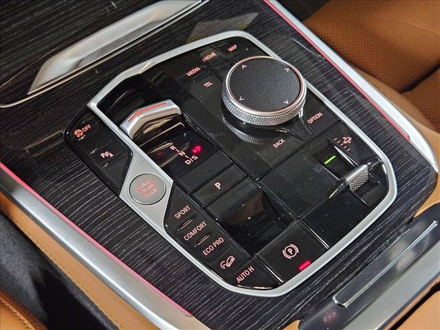 Used 2027 BMW X7 xDrive40i w/ M Sport Package AWD/4WD image 11