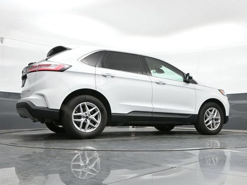 Used 2024 Ford Edge SEL AWD/4WD image 38