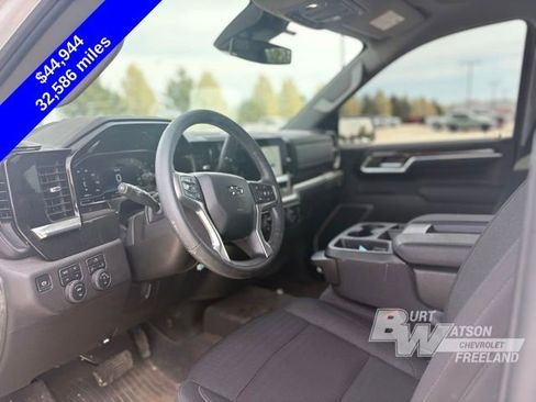 Used 2024 Chevrolet Silverado 1500 RST AWD/4WD image 11