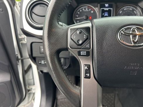 Used 2023 Toyota Tacoma SR5 w/ Technology Package AWD/4WD image 20