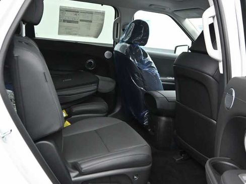 New 2026 Hyundai Palisade SEL Premium FWD image 12