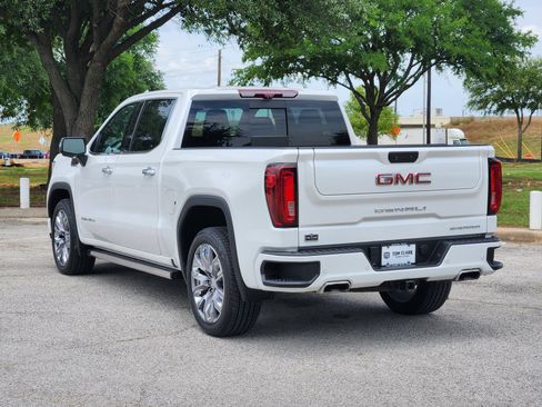 Used 2023 GMC Sierra 1500 Denali w/ Denali Reserve Package AWD/4WD image 4