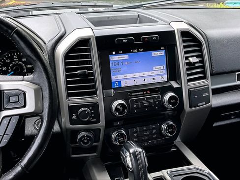 Used 2017 Ford F150 Lariat w/ Equipment Group 502A Luxury AWD/4WD image 7