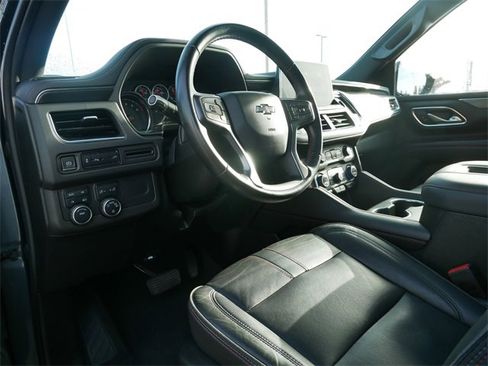 Used 2021 Chevrolet Suburban RST image 11