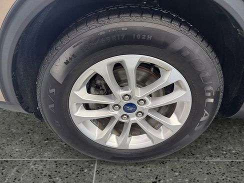 Used 2020 Ford Escape SE image 24