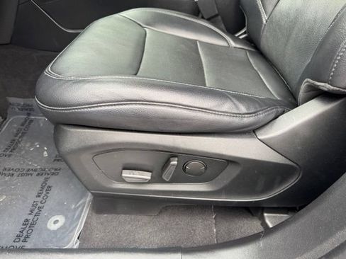 Used 2021 Ford Explorer Limited w/ Equipment Group 301A AWD/4WD image 24
