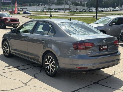 Used 2018 Volkswagen Jetta SE FWD image 5