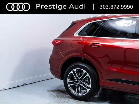 Used 2025 Audi Q5 Premium Plus w/ Premium Plus AWD/4WD image 12