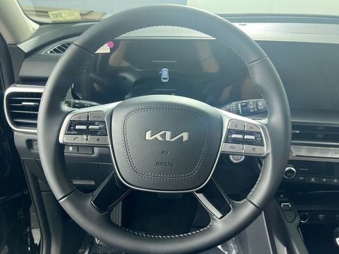 New 2025 Kia Telluride S image 16