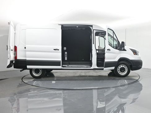 New 2026 Ford Transit 250 148 Medium Roof w/ Load Area Protection Package image 4
