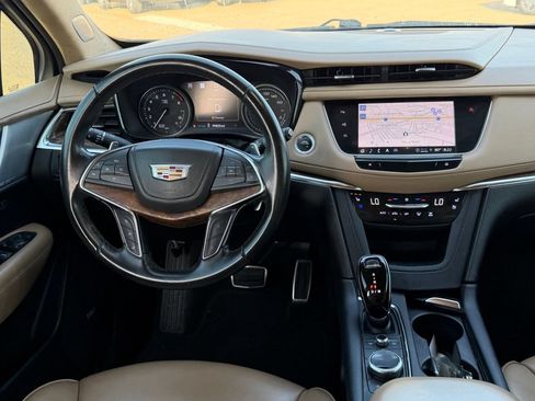 Used 2022 Cadillac XT5 Sportv w/ Platinum Package AWD/4WD image 13