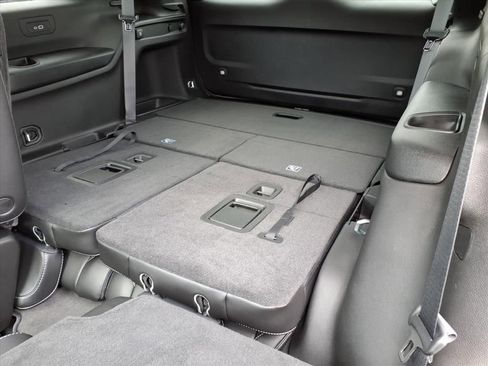 New 2025 Jeep Grand Cherokee L Limited image 10