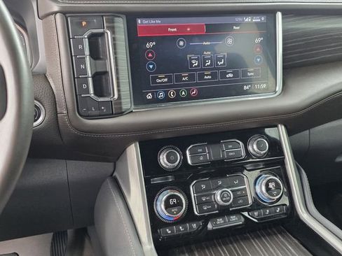 Used 2021 GMC Yukon Denali w/ Denali Ultimate Package AWD/4WD image 10