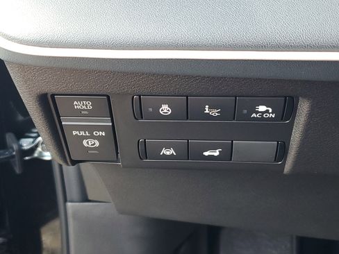 New 2026 Nissan Leaf Platinum+ image 17