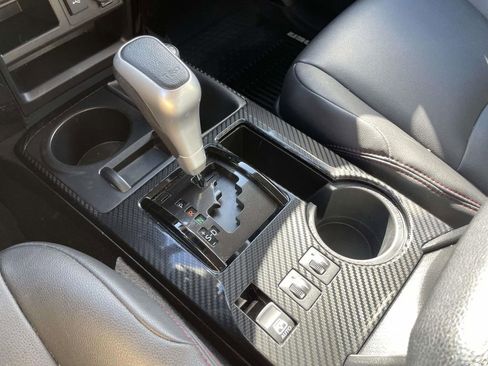 Used 2020 Toyota 4Runner TRD Off-Road Premium image 30