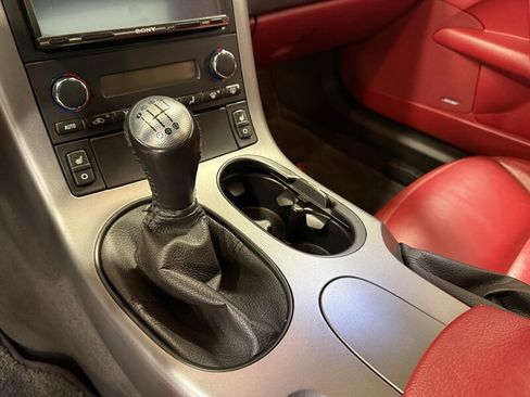 Used 2006 Chevrolet Corvette Convertible w/ Preferred Equipment Group RWD image 24