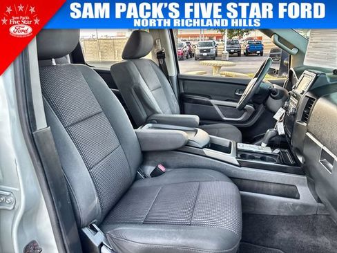 Used 2015 Nissan Titan SV w/ SV Value Truck Package RWD image 33