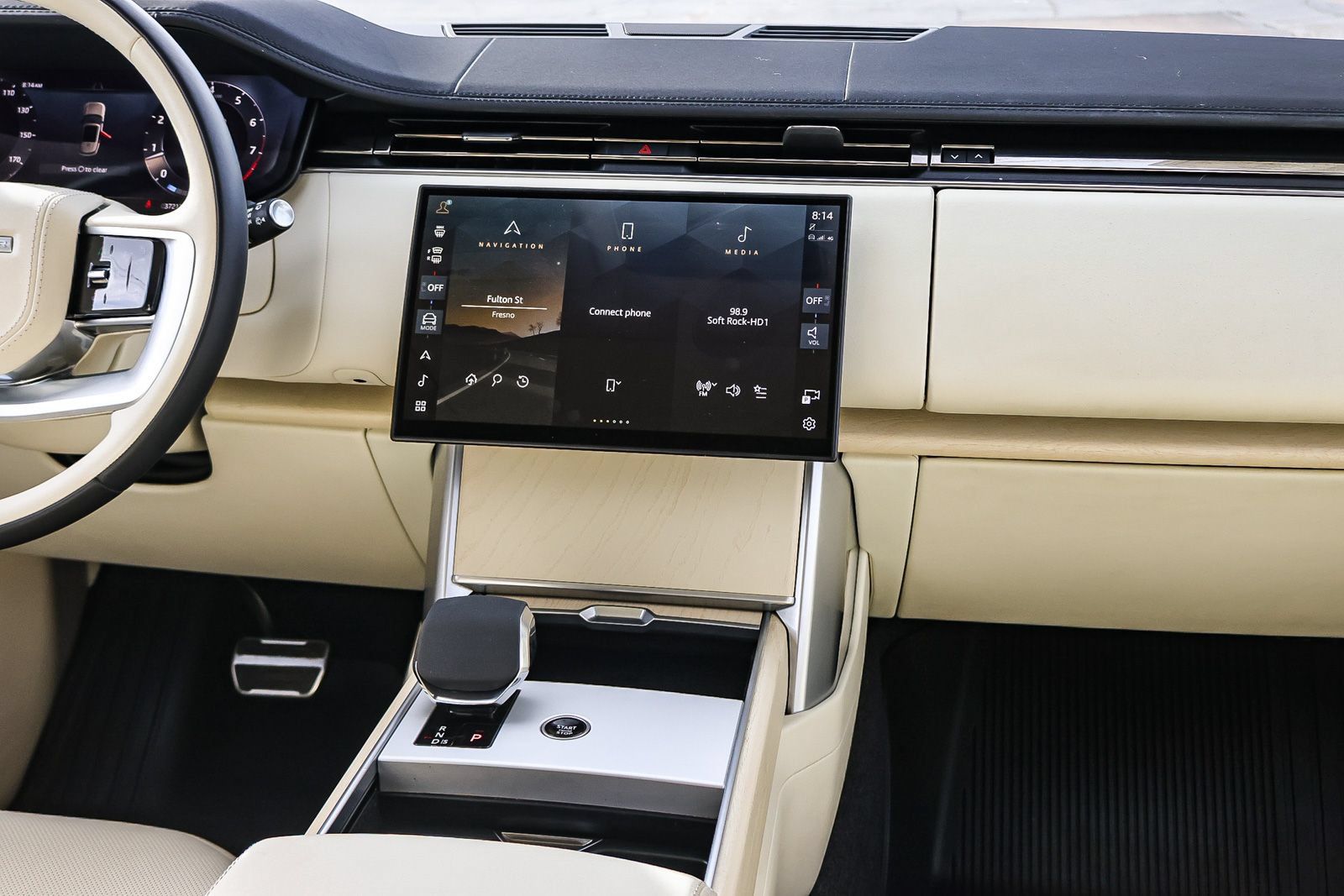 Certified 2024 Land Rover Range Rover SE AWD/4WD image 24