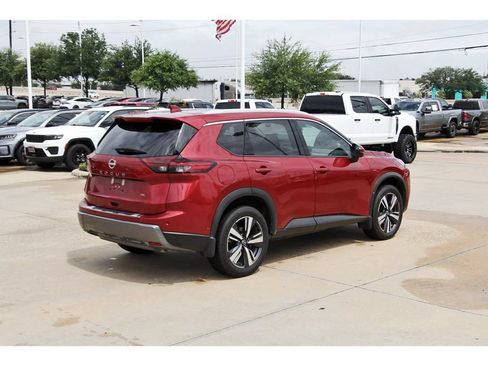 Used 2025 Nissan Rogue SL FWD image 6