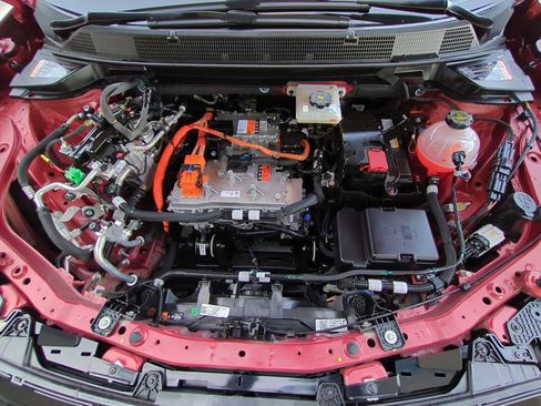 Used 2026 Chevrolet Equinox EV LT w/ Convenience Package II FWD image 27