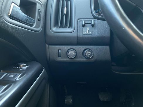 Certified 2022 Chevrolet Colorado ZR2 w/ ZR2 Dusk Special Edition image 9