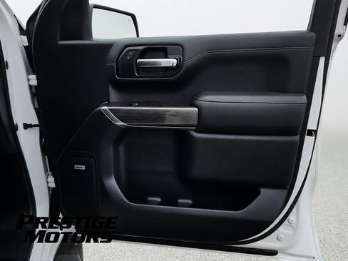 Used 2019 Chevrolet Silverado 1500 LTZ w/ LTZ Premium Package AWD/4WD image 35