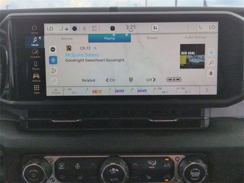 New 2025 Jeep Gladiator Sport image 23