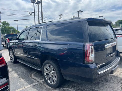 Used 2017 GMC Yukon XL Denali w/ Open Road Package AWD/4WD image 8