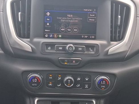 Used 2024 GMC Terrain SLE w/ Driver Convenience Package AWD/4WD image 20