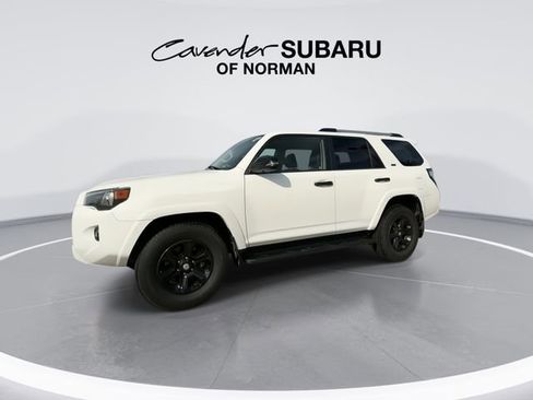 Used 2022 Toyota 4Runner SR5 Premium AWD/4WD image 5