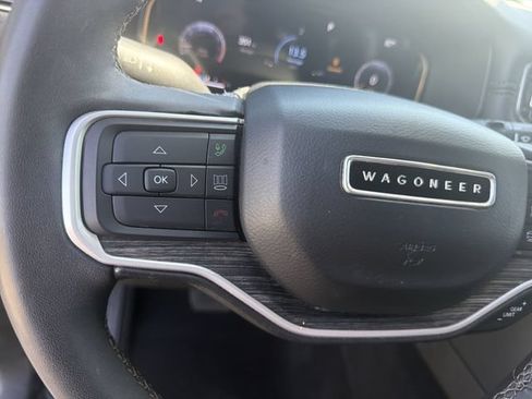 Used 2022 Jeep Wagoneer Series II AWD/4WD image 29