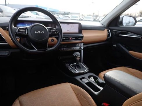 Certified 2024 Kia Seltos SX w/ SX Sunroof Package image 35