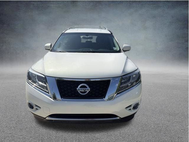 Used 2013 Nissan Pathfinder Platinum FWD image 4