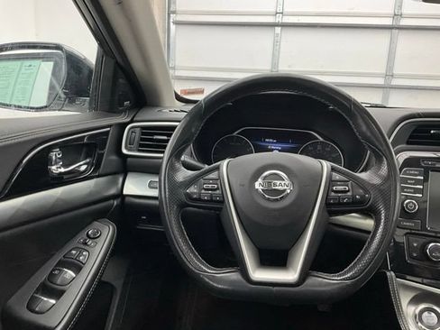 Used 2019 Nissan Maxima SL FWD image 9