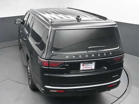 Used 2024 Jeep Wagoneer L Series II w/ Flexible Seating Group image 35