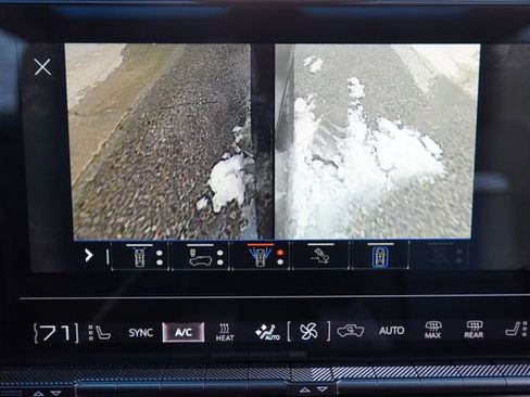 Used 2024 GMC Hummer EV 3X w/ LPO, Illumination Package AWD/4WD image 45