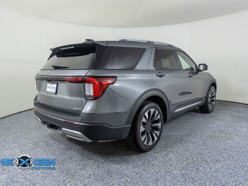 Used 2025 Ford Explorer Platinum w/ LUX Leather Package AWD/4WD image 7
