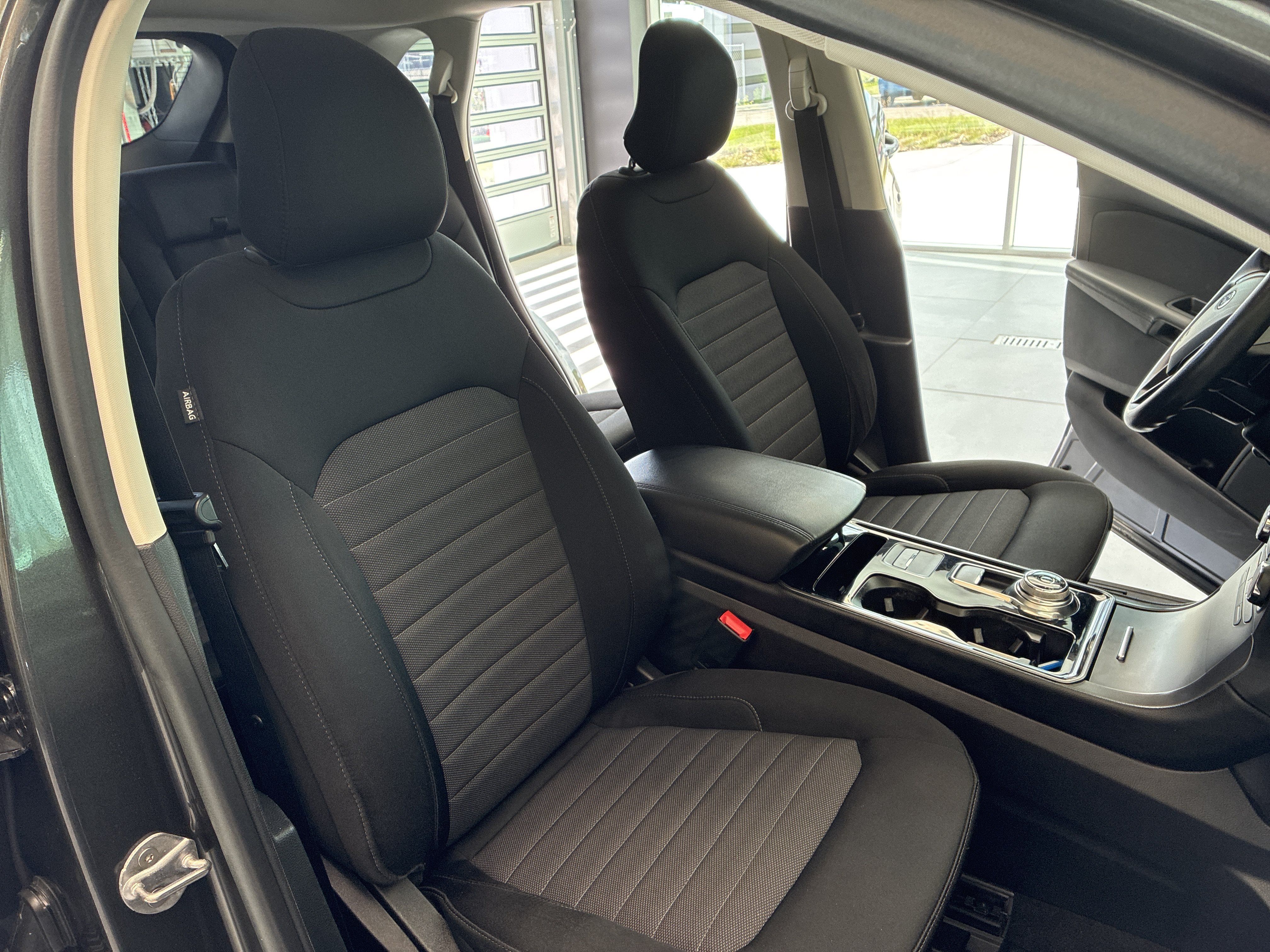 Used 2019 Ford Edge SE AWD/4WD image 15