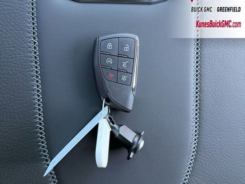 New 2026 GMC Yukon XL Denali w/ Denali Reserve Package image 48