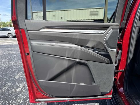 New 2026 Cadillac Escalade ESV 2WD w/ LPO, Floor Liner Package image 13