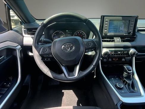 Used 2022 Toyota RAV4 SE w/ Convenience Package AWD/4WD image 7